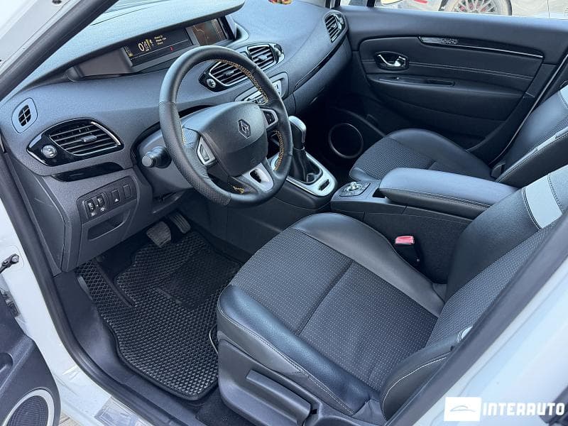 2012 Renault Grand Scenic — Miniatură 8