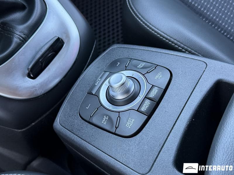2012 Renault Grand Scenic — Miniatură 17
