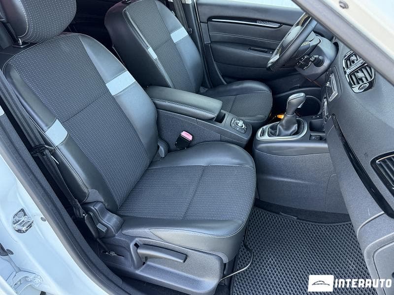 2012 Renault Grand Scenic — Miniatură 18