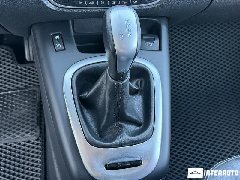 2012 Renault Grand Scenic — Miniatură 16