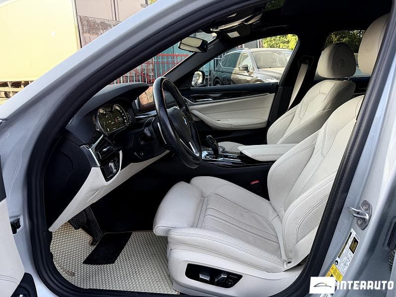 2018 BMW 530e — Miniatură 5