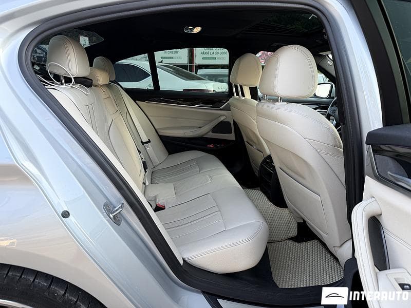 2018 BMW 530e — Miniatură 15