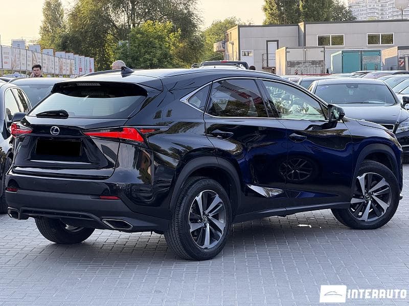 2018 Lexus NX 300 — Miniatură 3