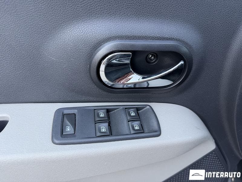 Dacia Lodgy 2016 — Миниатюра 6