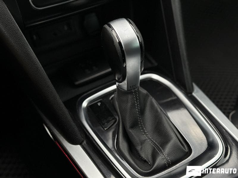 2018 Renault Megane — Miniatură 11