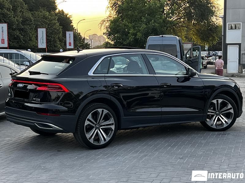 2023 Audi Q8 — Miniatură 2