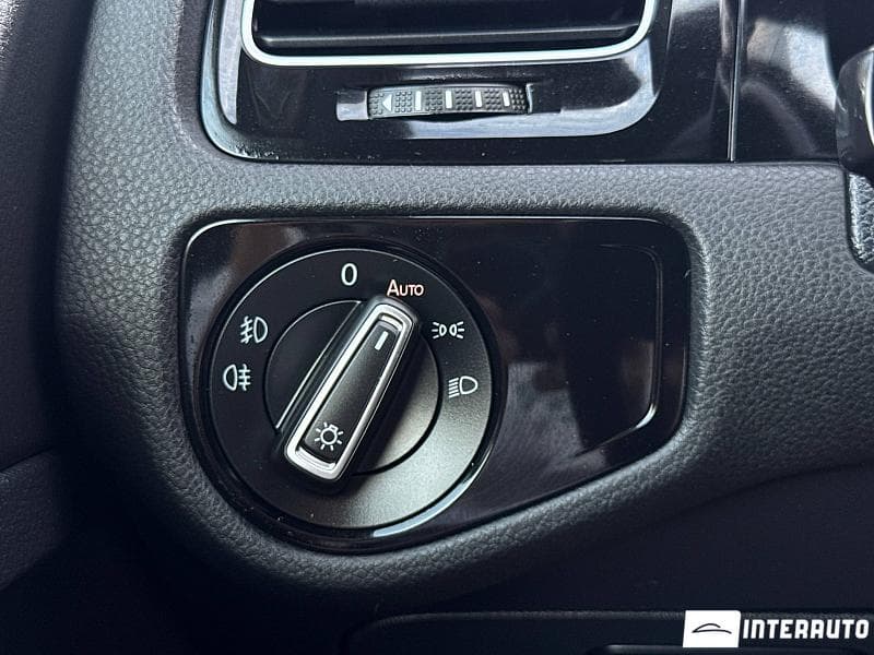 2015 Volkswagen Golf — Miniatură 17