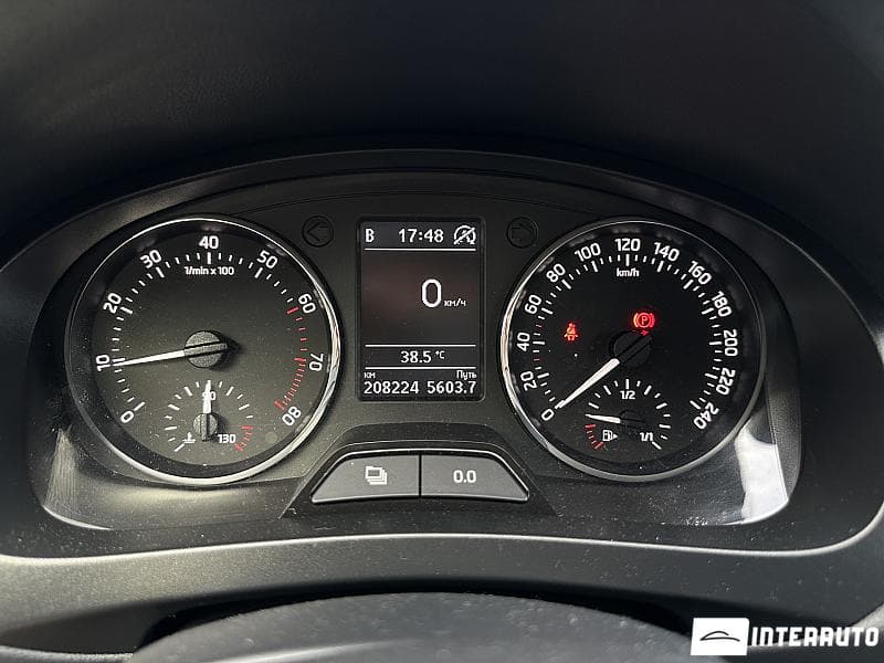 2014 Skoda Rapid — Miniatură 8
