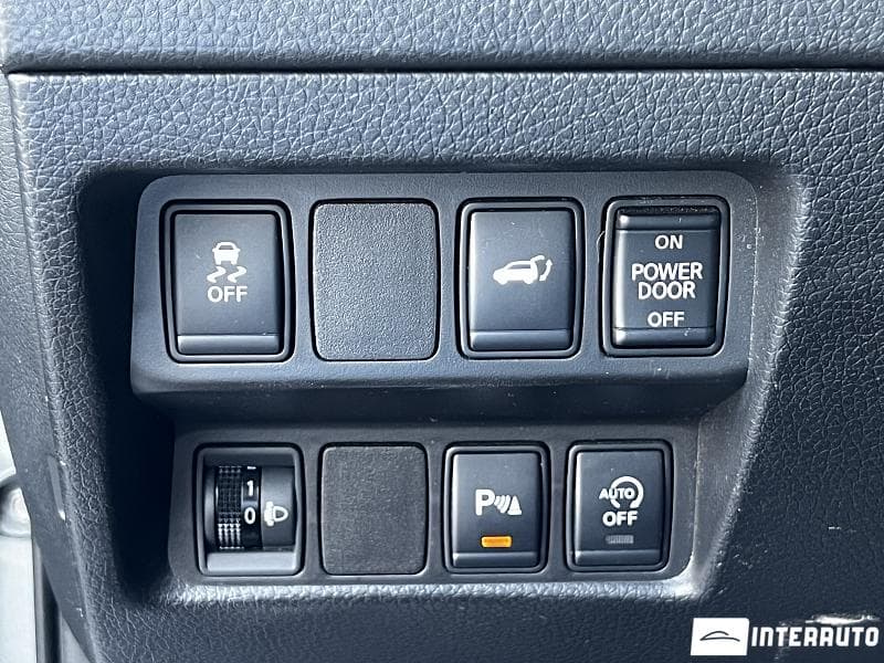 2016 Nissan X-Trail — Miniatură 16