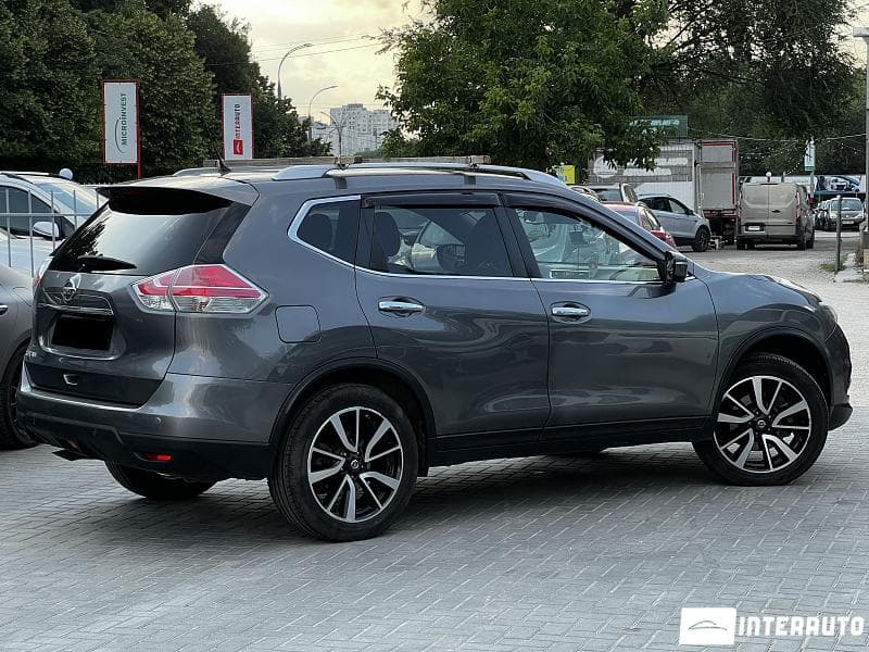 2016 Nissan X-Trail — Miniatură 3