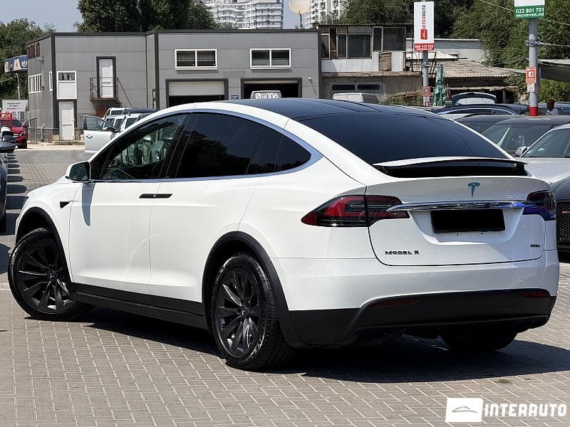 Tesla Model X 2017 — Миниатюра 2
