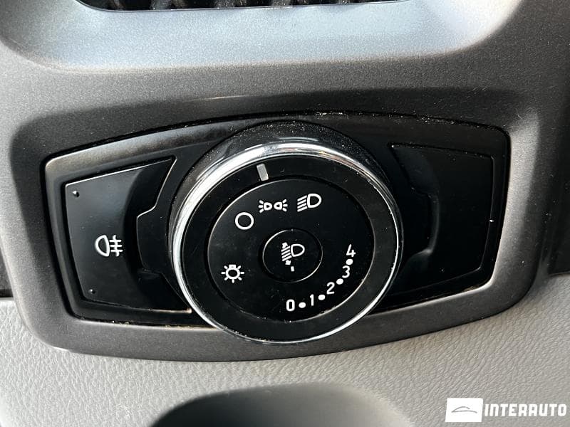 2013 Ford Transit — Miniatură 13