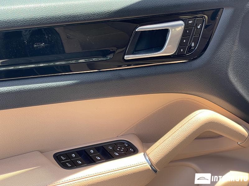 2019 Porsche Cayenne S — Miniatură 6
