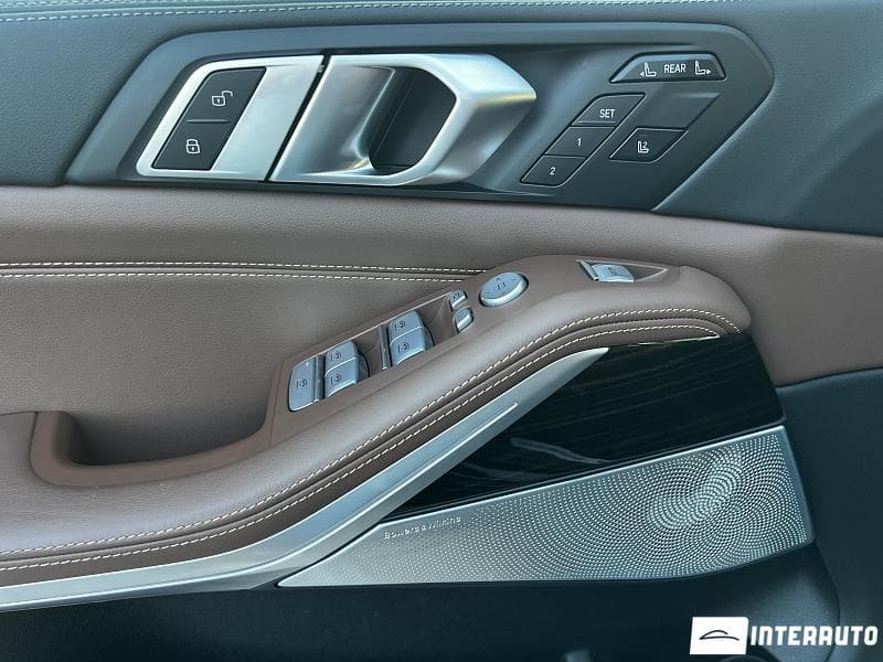 2023 BMW X7 4.0d — Miniatură 25