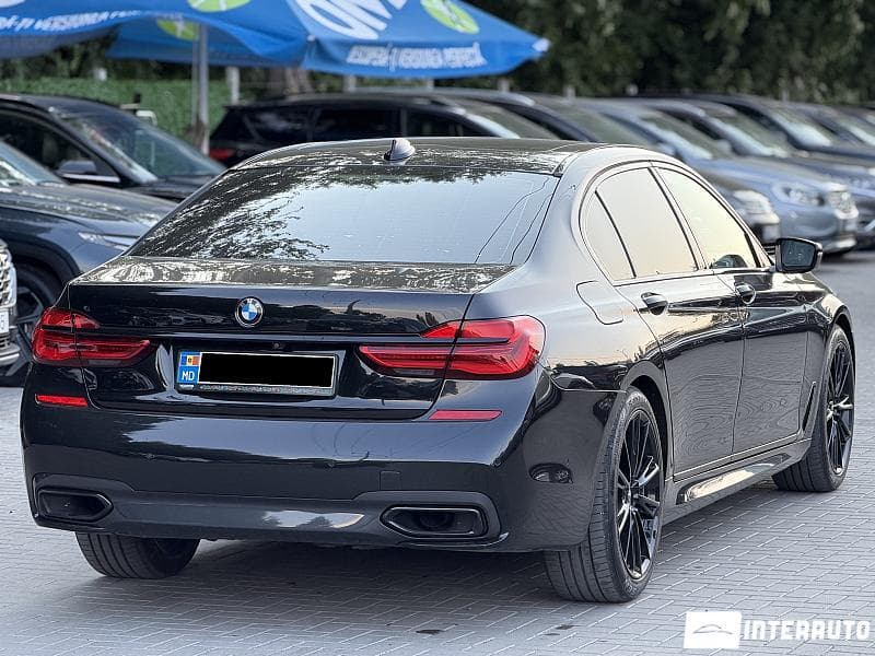 2017 BMW 740e — Miniatură 2