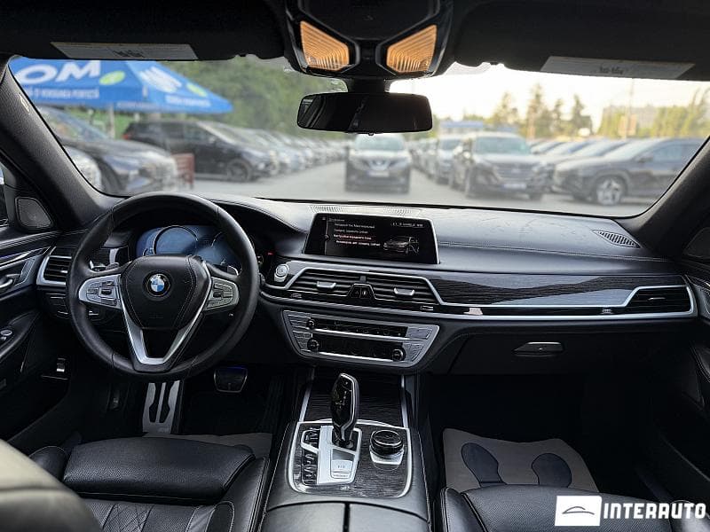 2017 BMW 740e — Miniatură 19