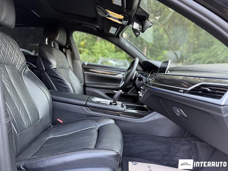 2017 BMW 740e — Miniatură 17