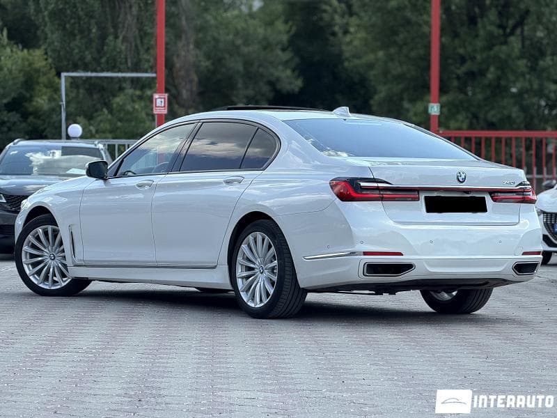 2022 BMW 740 — Miniatură 3