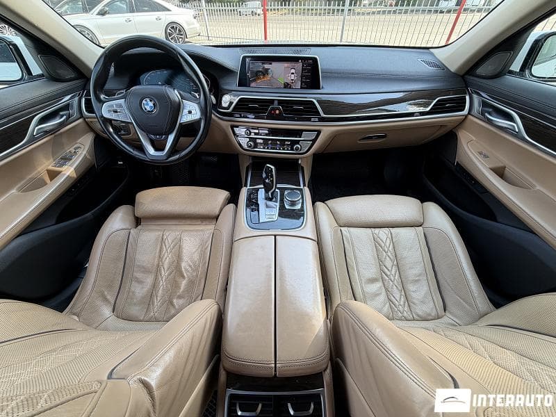 2022 BMW 740 — Miniatură 11