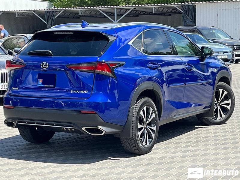 2018 Lexus NX 300 — Miniatură 2