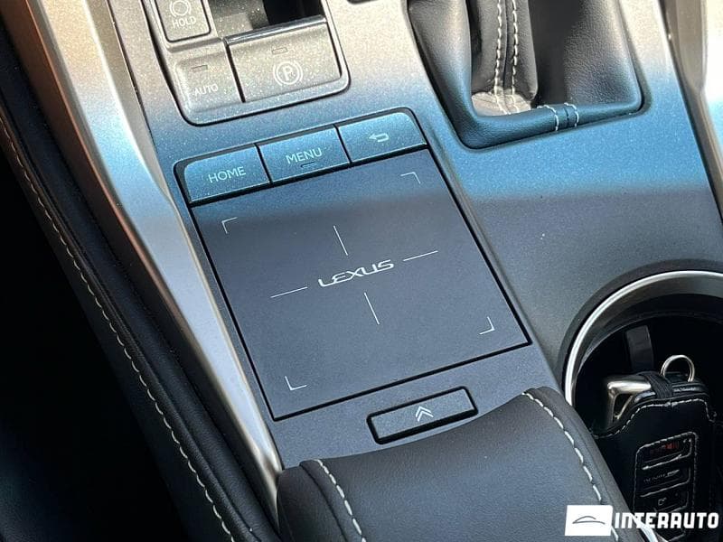 2018 Lexus NX 300 — Miniatură 15