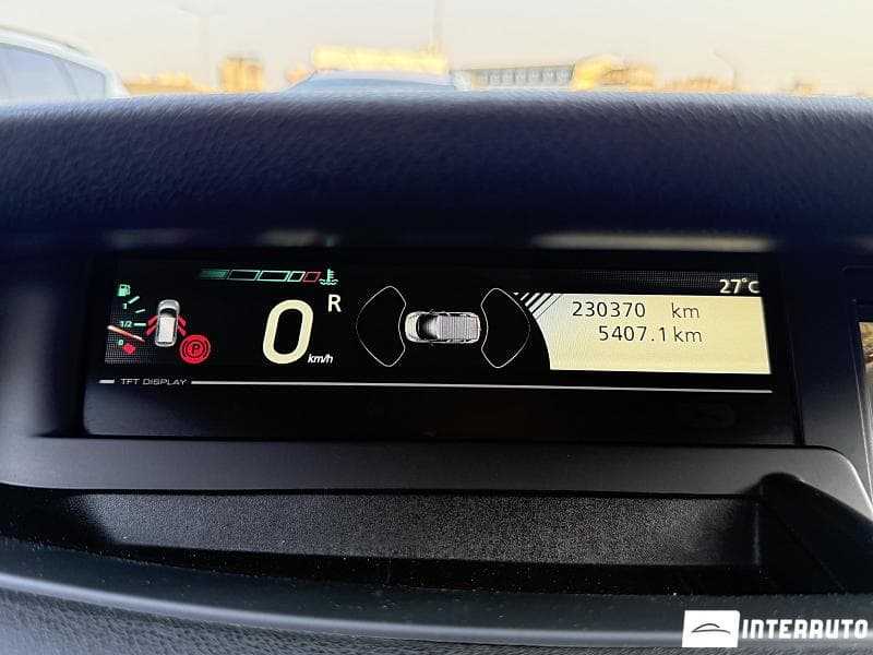 Renault Scenic 2011 — Миниатюра 8