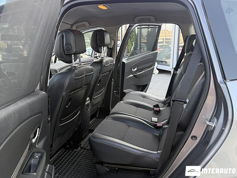 Renault Scenic 2011 — Миниатюра 12