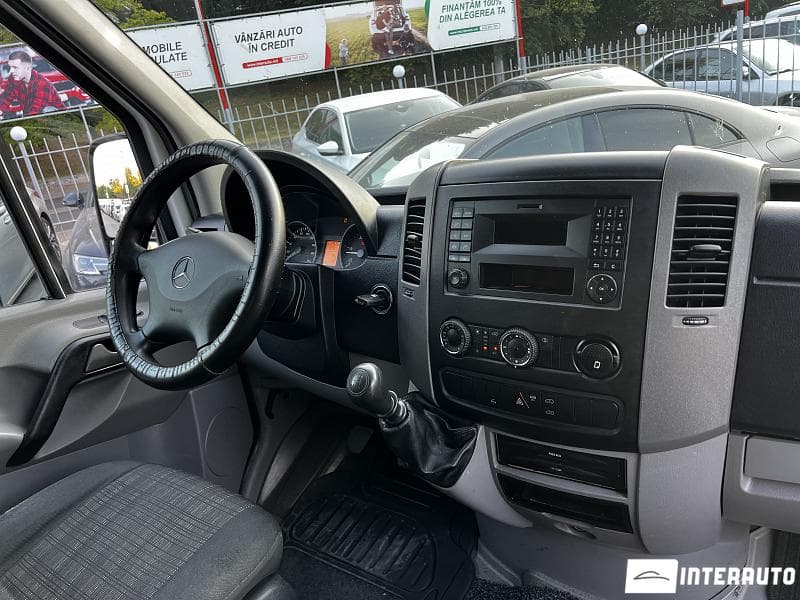 2015 Mercedes Sprinter — Miniatură 6
