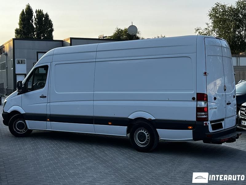 2015 Mercedes Sprinter — Miniatură 2