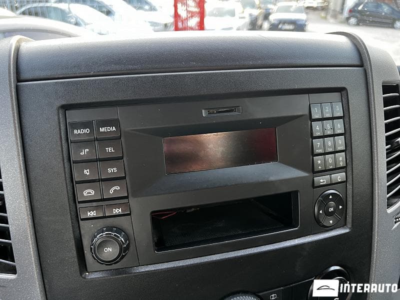 2015 Mercedes Sprinter — Miniatură 9