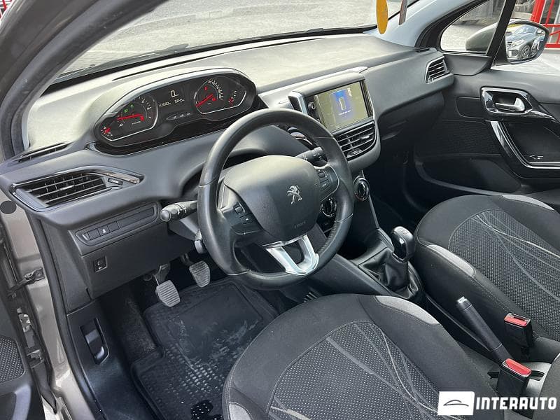 2013 Peugeot 208 — Miniatură 5