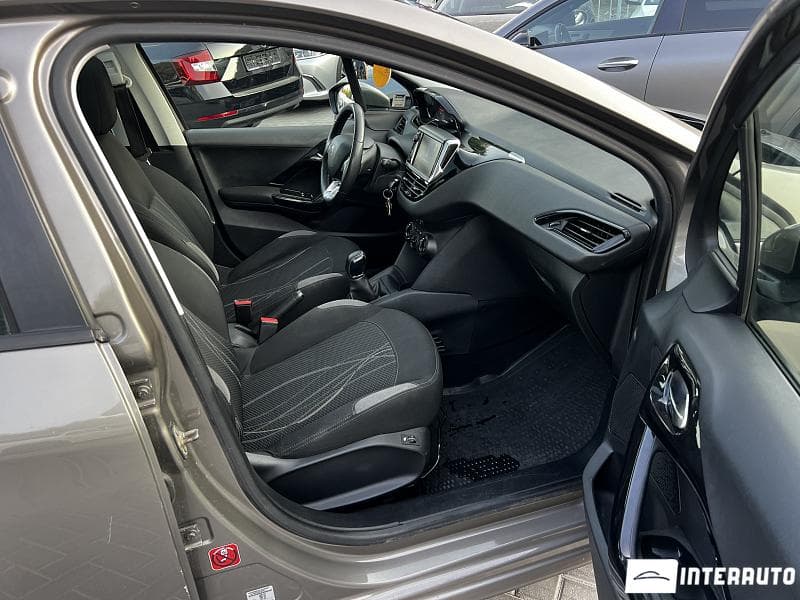 2013 Peugeot 208 — Miniatură 7