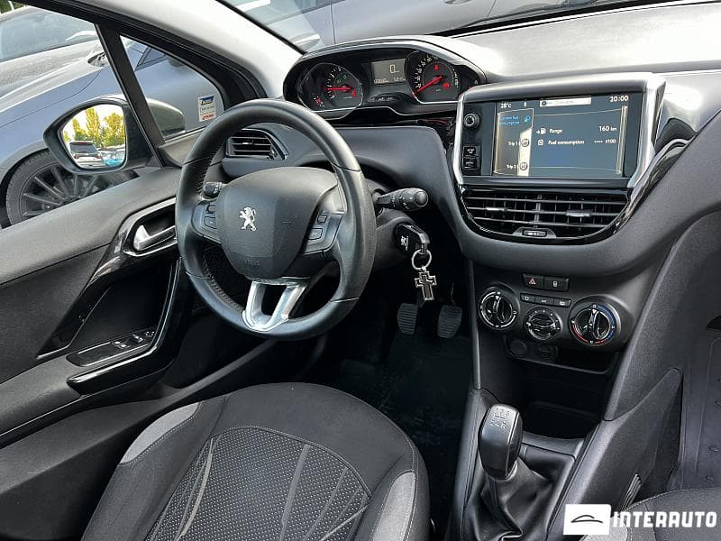 2013 Peugeot 208 — Miniatură 6