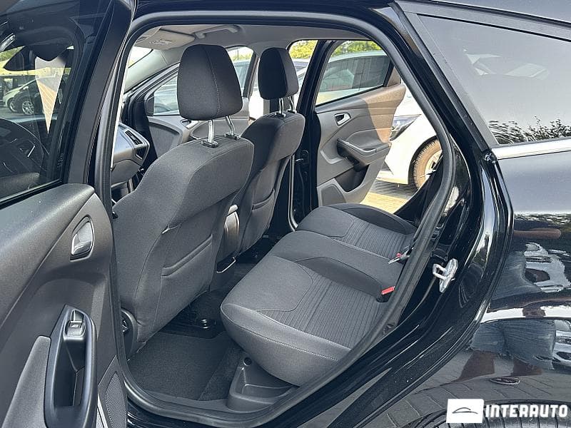 2016 Ford Focus — Miniatură 14