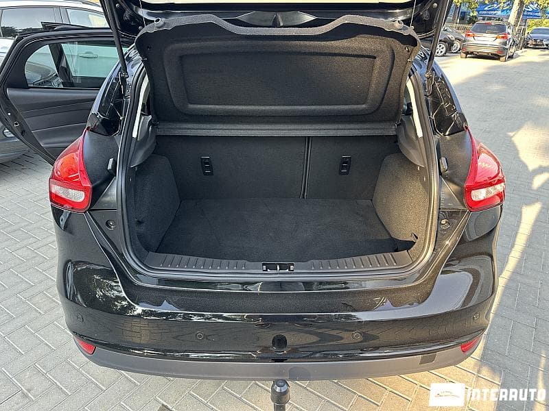 2016 Ford Focus — Miniatură 22