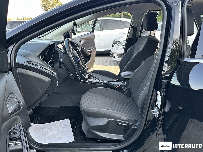 2016 Ford Focus — Miniatură 5