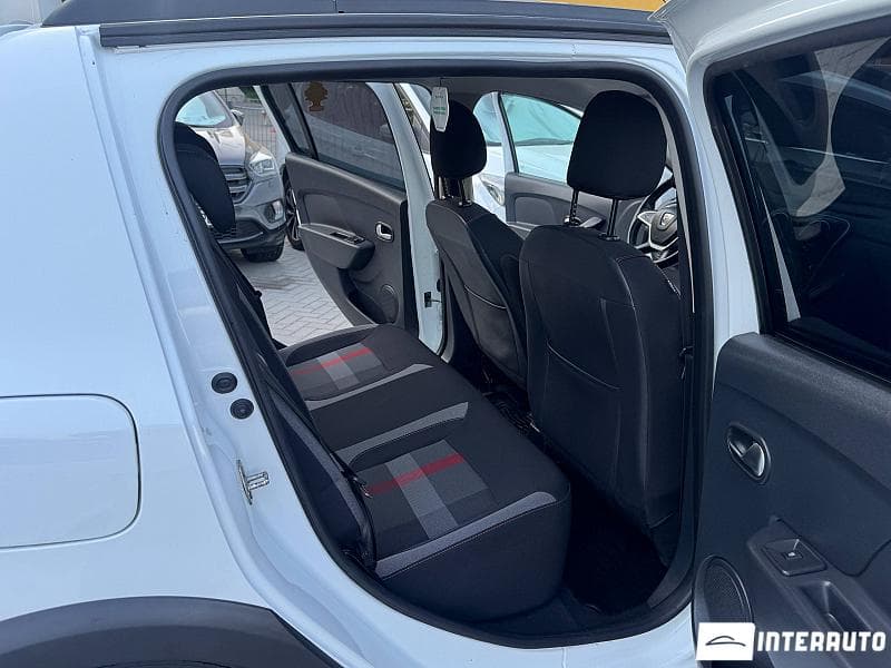 2019 Dacia Sandero Stepway — Miniatură 12