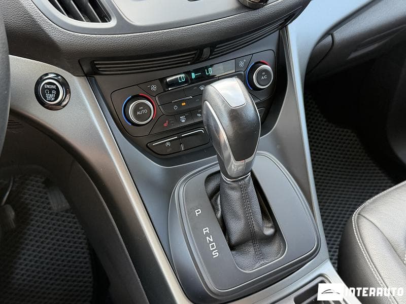2018 Ford Kuga — Miniatură 15