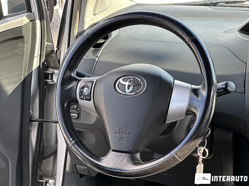 2007 Toyota Yaris — Miniatură 10