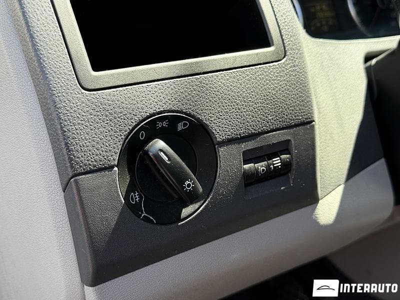 2012 Volkswagen Transporter — Miniatură 11