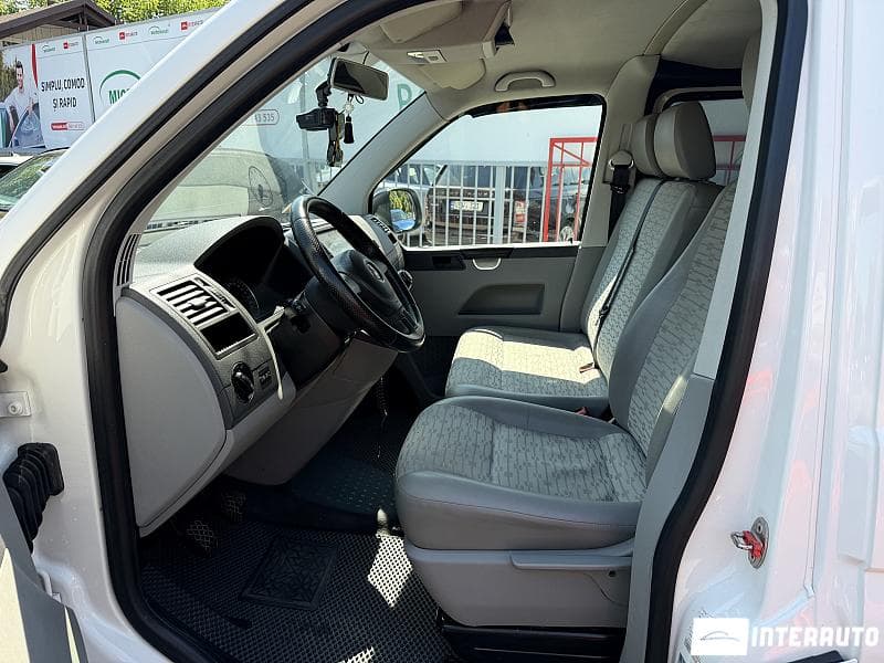 2012 Volkswagen Transporter — Miniatură 5