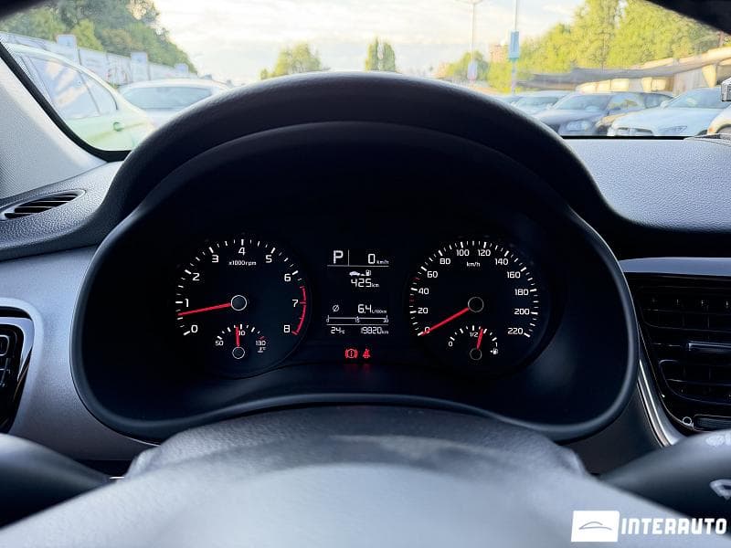 2023 Kia Stonic — Miniatură 10