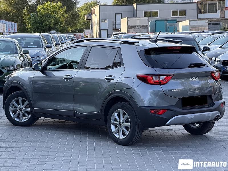 2023 Kia Stonic — Miniatură 4