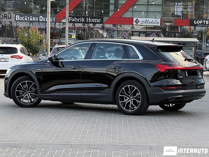 2020 Audi E-tron — Miniatură 4