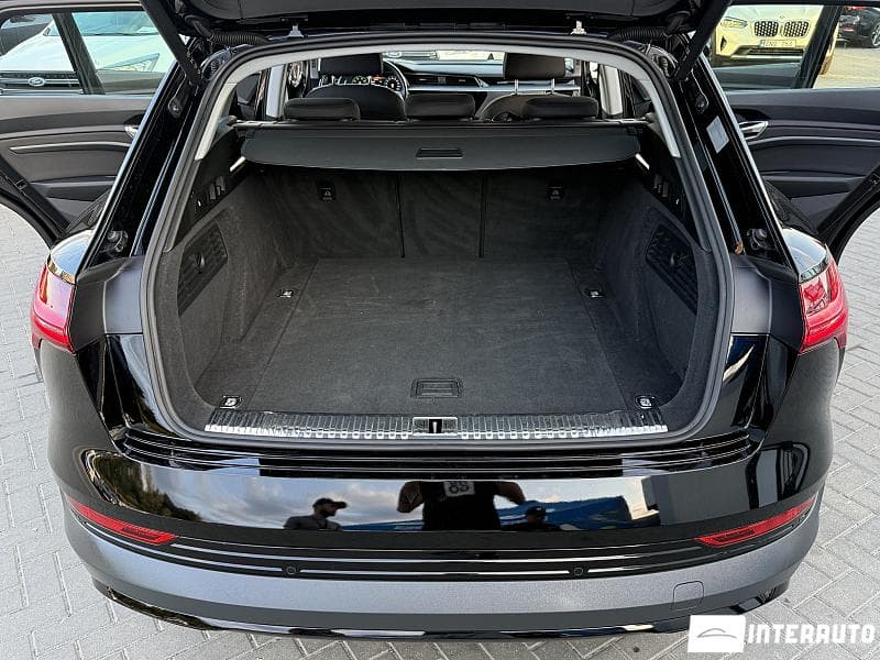 2020 Audi E-tron — Miniatură 21