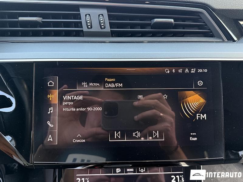 2020 Audi E-tron — Miniatură 9