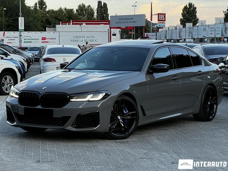 BMW M550i