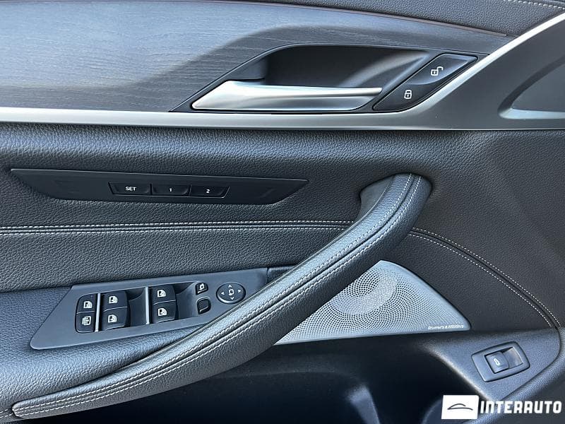 BMW M550i 2022 — Миниатюра 20