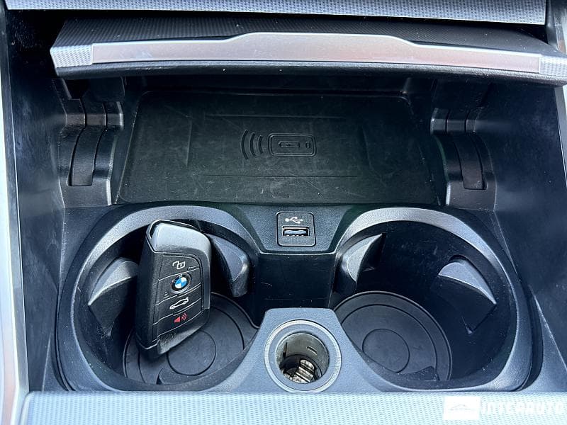 BMW i4 eDrive35 2023 — Миниатюра 13