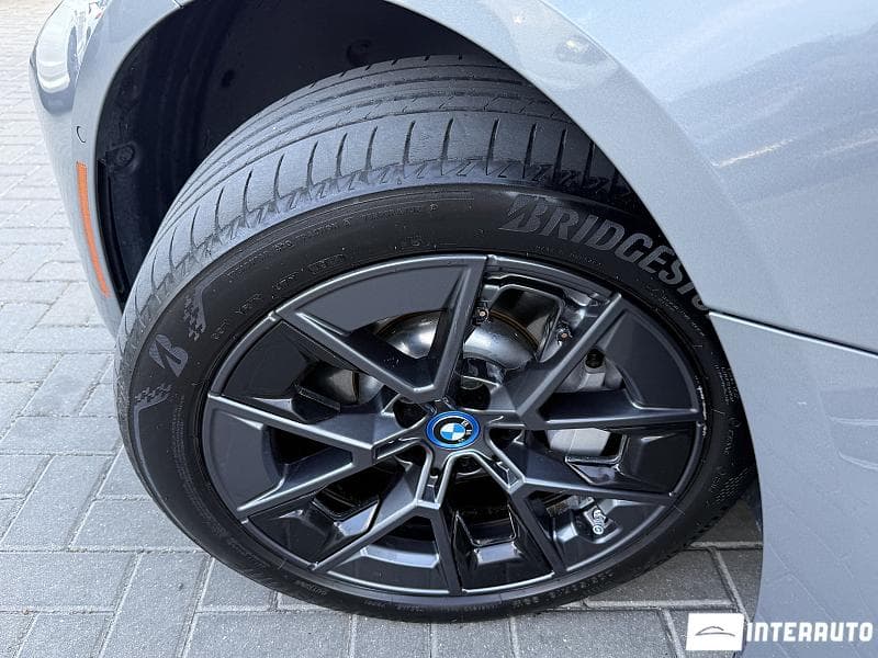 BMW i4 eDrive35 2023 — Миниатюра 20